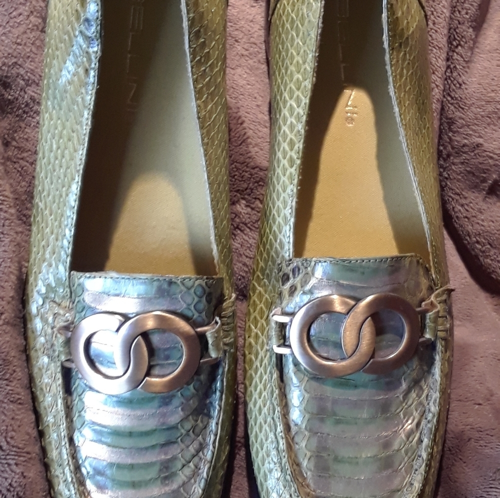 NWOT Bellini vtg snakeskin loafers. US 8N.…